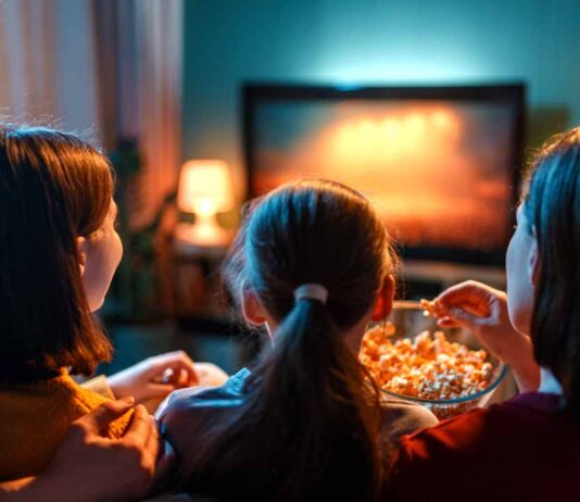 Crea tu cine en casa: elige el televisor ideal y vive una experiencia inolvidable Crea tu cine en casa: elige el televisor ideal y vive una experiencia inolvidable