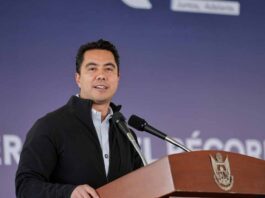 Participa Felifer Macías en el abanderamiento de la selección estatal de Querétaro Participa Felifer Macías en el abanderamiento de la selección estatal de Querétaro