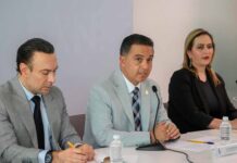 Perla Flores impulsa ley integral de bienestar animal en Querétaro
La diputada Perla Flores llamó a fortalecer la legislación en bienestar animal con una visión integral que contemple salud pública, medio ambiente y convivencia social.