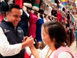 Luis Nava recorre el mercado “Reforma” del municipio de San Juan del Río Luis Nava recorre el mercado “Reforma” del municipio de San Juan del Río