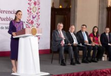 Gobierno federal busca frenar alza en gasolina y canasta básica
Gobierno federal busca frenar alza en gasolina y canasta básica