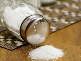 El sodio no solo se encuentra en el salero, también en alimentos no tan salados El sodio no solo se encuentra en el salero, también en alimentos no tan salados