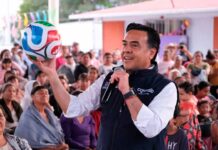 Luis Nava encabeza festejo para familias de Huimilpan
Luis Nava encabeza festejo para familias de Huimilpan