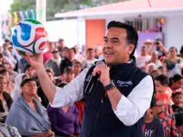 Luis Nava encabeza festejo para familias de Huimilpan Luis Nava encabeza festejo para familias de Huimilpan