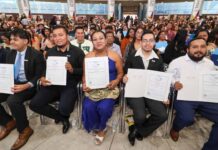 Más de 700 queretanos obtienen certificado del programa “Contigo, que nadie se quede atrás”
Más de 700 queretanos obtienen certificado del programa "Contigo, que nadie se quede atrás"