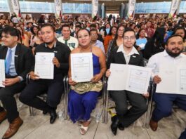 Más de 700 queretanos obtienen certificado del programa “Contigo, que nadie se quede atrás” Más de 700 queretanos obtienen certificado del programa "Contigo, que nadie se quede atrás"