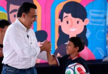 Luis Nava celebra Día del Niño con familias en La Barreta
Luis Nava celebra Día del Niño con familias en La Barreta