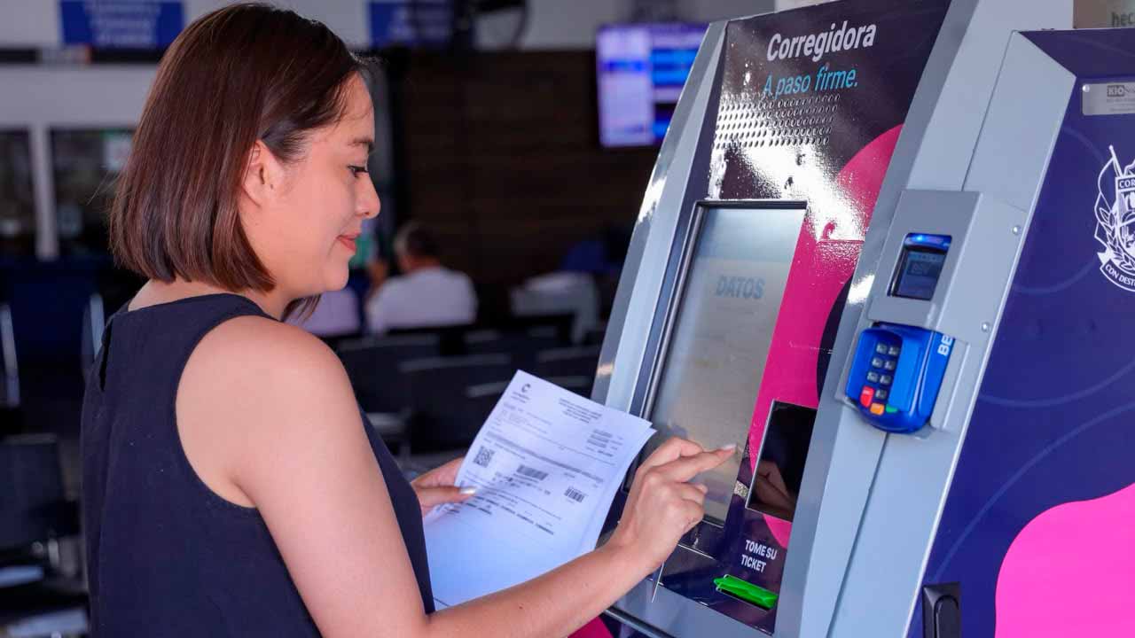 Corregidora instala Cajeros Inteligentes para pagar predial y agua