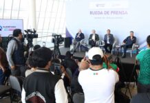 Querétaro pide a CFE atender fallas eléctricas que afectan a familias e industria
Querétaro pide a CFE atender fallas eléctricas que afectan a familias e industria