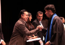 Luis Nava reconoce a egresados del COBAQ Plantel 15, celebra nueva generación Luis Nava reconoce a egresados del COBAQ Plantel 15, celebra nueva generación
