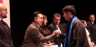 Luis Nava reconoce a egresados del COBAQ Plantel 15, celebra nueva generación Luis Nava reconoce a egresados del COBAQ Plantel 15, celebra nueva generación