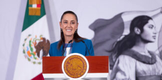 Sheinbaum exhibe a Cabeza de Vaca, reitera que enfrenta orden de captura vigente Sheinbaum exhibe a Cabeza de Vaca, reitera que enfrenta orden de captura vigente