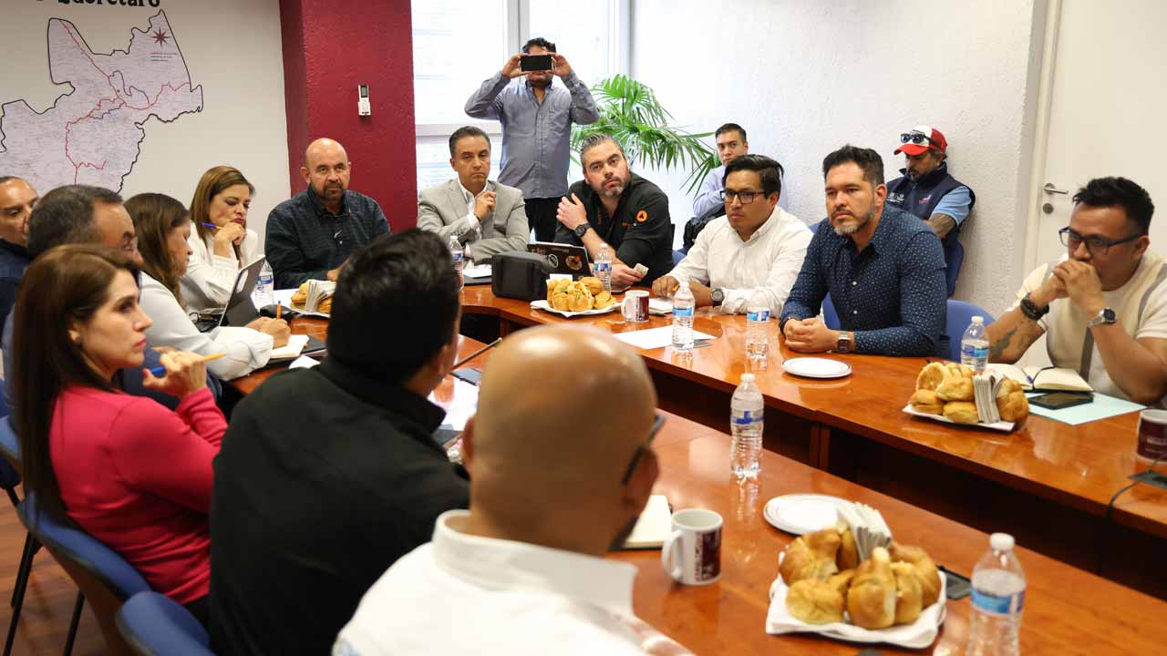 Piden a la federación intervenir obra en carretera 57 por afectaciones y riesgos a la población
