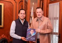 Chepe Guerrero entrega Segundo Informe a Mauricio Kuri Chepe Guerrero entrega su Segundo Informe de Resultados al Gobernador