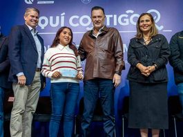 Kuri encabeza entrega de becas “Construyendo Comunidades Sólidas 2026” Kuri encabeza entrega de becas "Construyendo Comunidades Sólidas 2026"